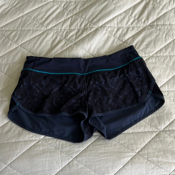 Lululemon Speed Short Beautiful Baroque Inkwell / Inkwell / Surge - size 10 Euc - Picture 4 of 16